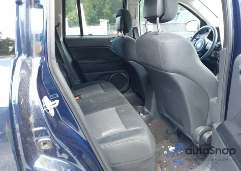 2013 Jeep Compass Sport из США, поврежденный, VIN 1C4NJDBB8DD246219